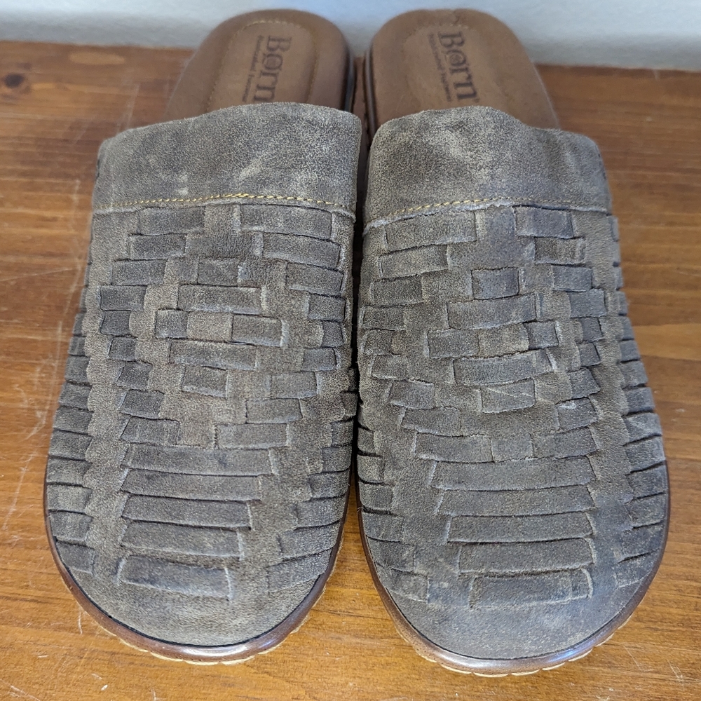 NWOT Born Yucatan Distressed Clogs Wet Weather (Grey) Women's Size 9 - Picture 7 of 14